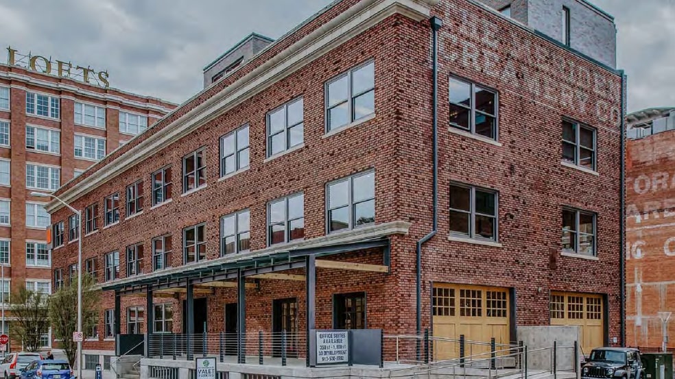 Primary Photo Of 2100 Central St, Kansas City Office For Lease