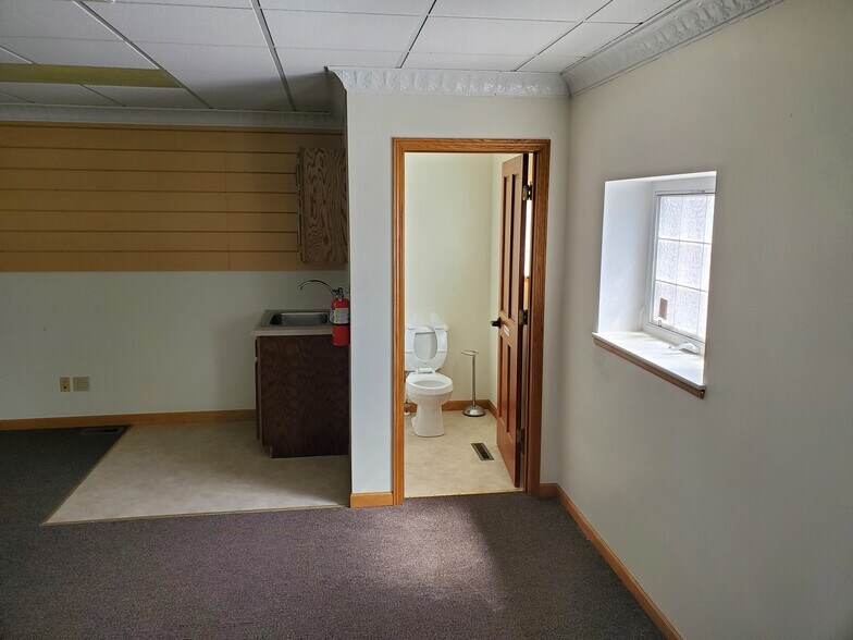 More Photos Of 1210 Sheridan Ave, Cody Storefront For Sale