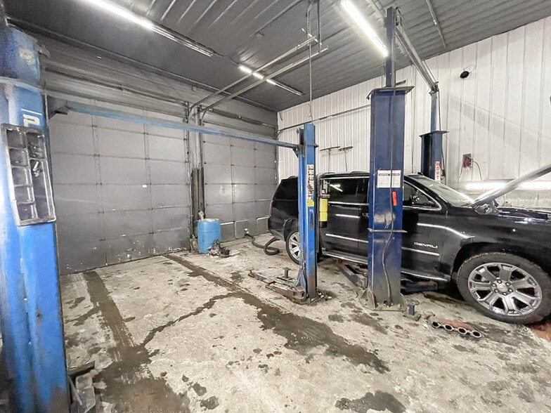 More Photos Of 7105 Highway 10 NW, Ramsey General Retail For Sale