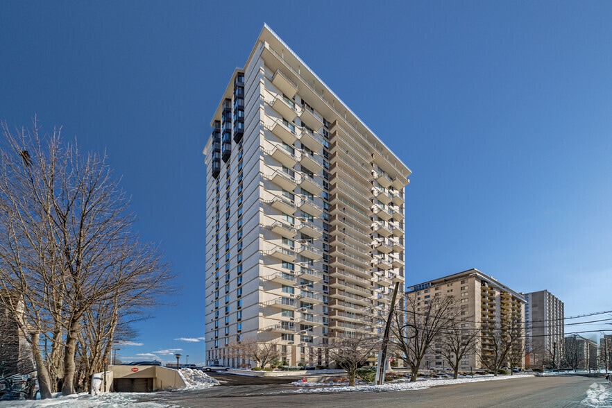 Primary Photo Of 160 OVERLOOK Ave, Hackensack Apartments For Lease