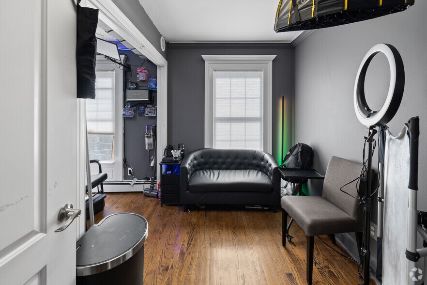 More Photos Of 31 Cherry St, Milford Office For Sale