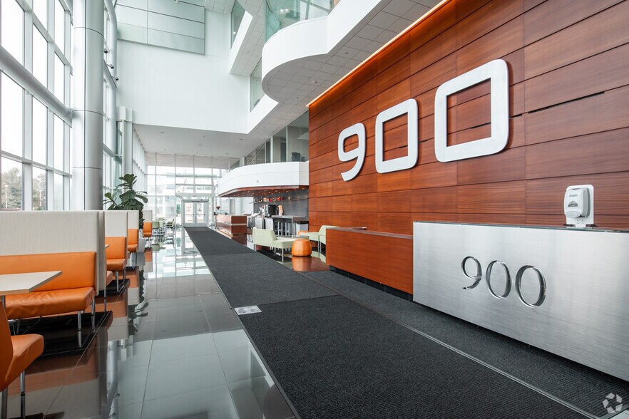 More Photos Of 900 Stewart Ave, Garden City Office For Lease