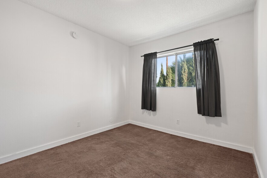 More Photos Of 1406 Exposition Blvd, Los Angeles Apartments For Sale