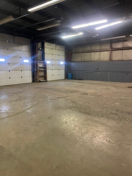 More Photos Of 7050 11th Ave SW, Rochester Warehouse For Sale