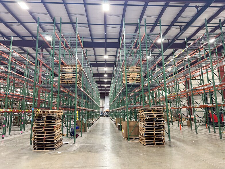 More Photos Of 10344 66th St N, Pinellas Park Warehouse For Sale