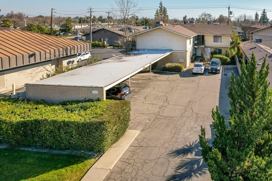 More Photos Of 3126 N Vagedes Ave, Fresno Apartments For Sale