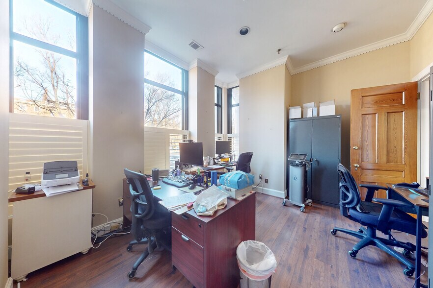 More Photos Of 160 Commonwealth Ave, Boston Apartments For Sale