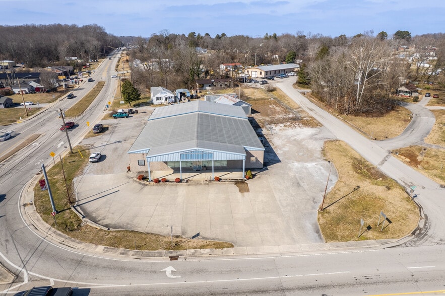 More Photos Of 25 Woodbury Hwy, Manchester Freestanding For Lease