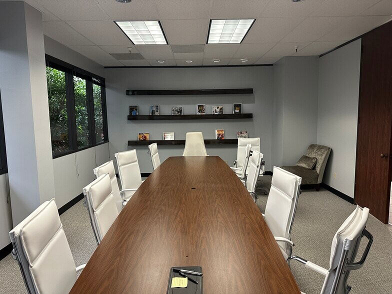 More Photos Of 811 FM-1959, Houston Office For Lease
