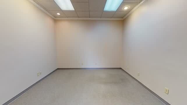 More Photos Of 8936 Southpointe Dr, Indianapolis Unknown For Lease