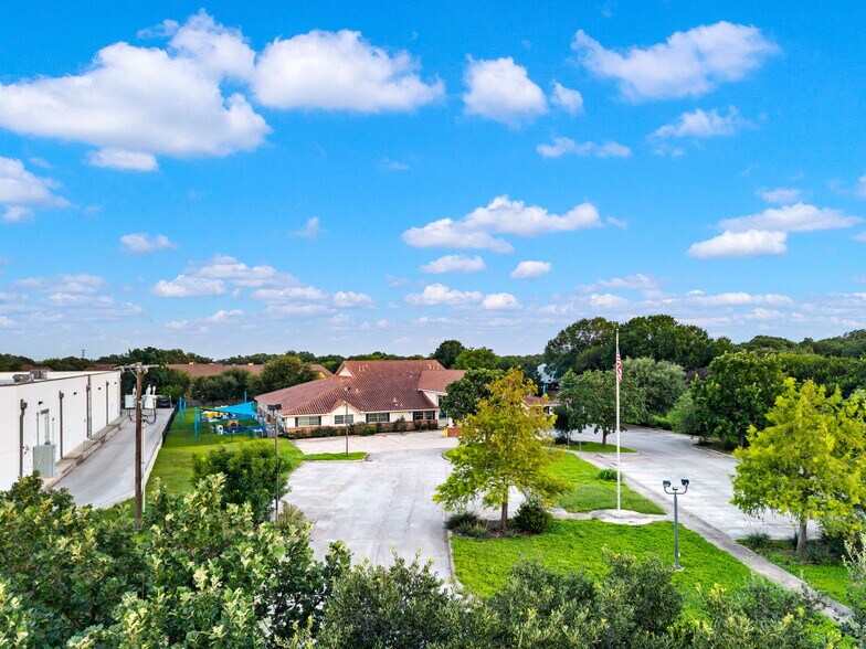 More Photos Of 10002 Camino Bandera, San Antonio Daycare Center For Sale