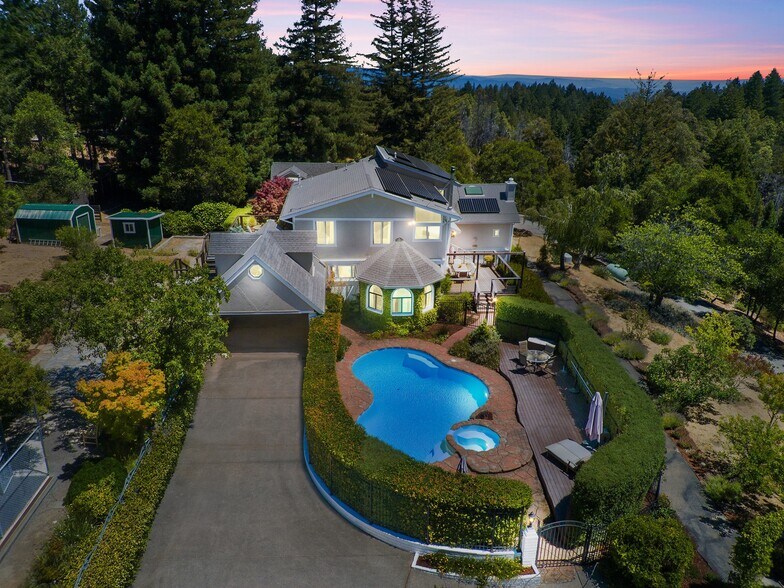 More Photos Of 7919 Empire Grade, Santa Cruz Multifamily For Sale