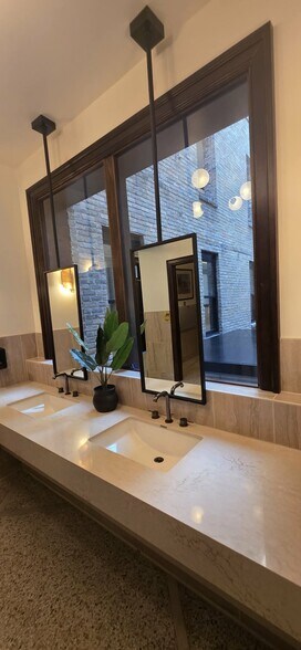 More Photos Of 201 S Broadway Ave, Albert Lea Loft Creative Space For Lease