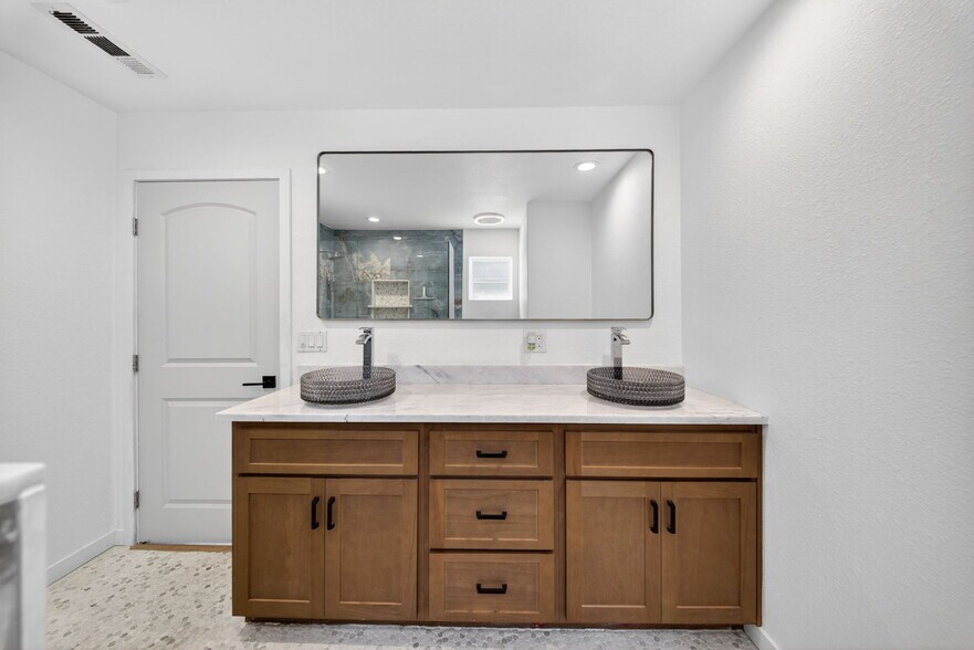 More Photos Of 919 Old Canyon Rd, Fremont Multifamily For Sale