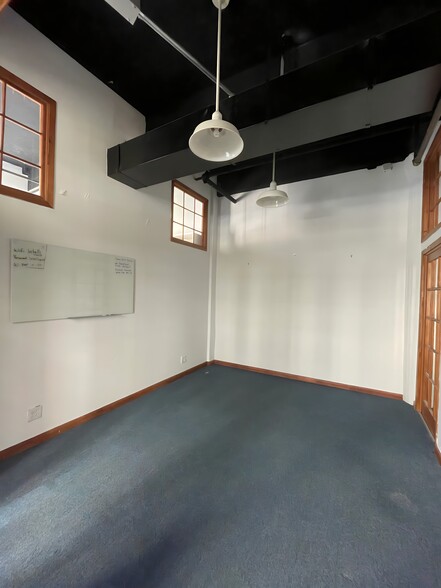More Photos Of 217 Water St, New York Office For Lease