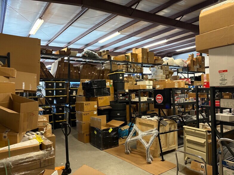 More Photos Of 3818 Caboose Pl, Sanford Warehouse For Lease