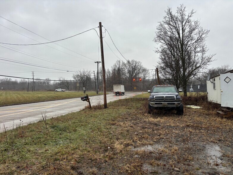 More Photos Of 10 Victoria Rd, Austintown Land For Lease
