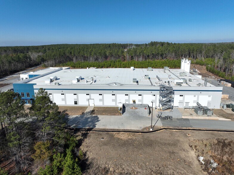 More Photos Of 260 Midway Dr, Union Manufacturing For Lease