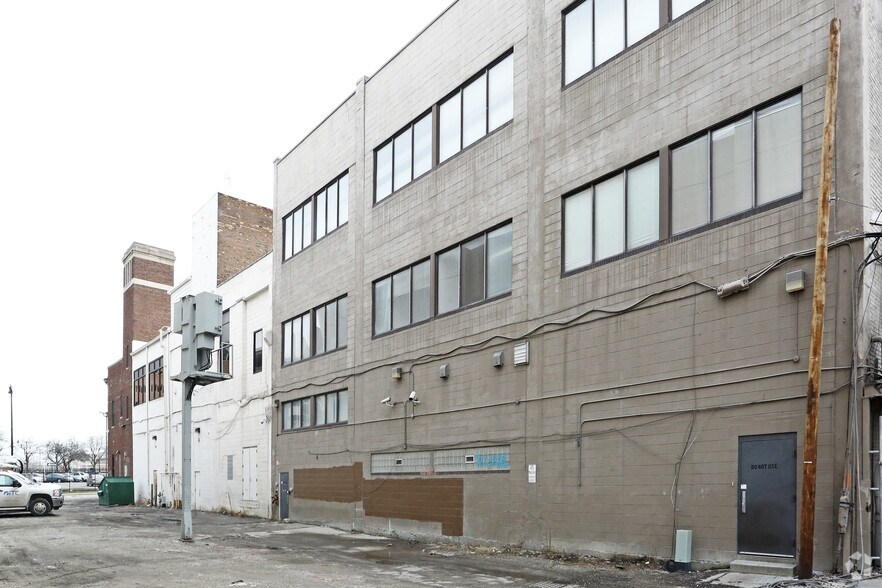 More Photos Of 550-565 E Larned St, Detroit Office Residential For Sale