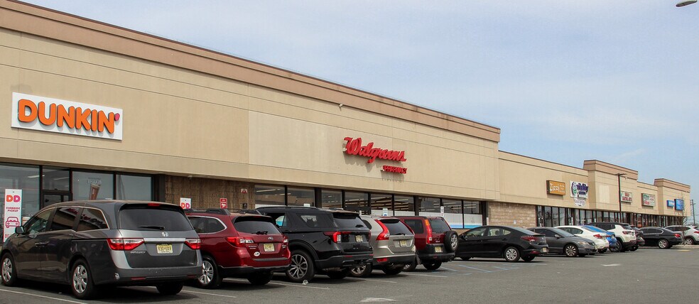 More Photos Of 400-450 Bergen St, Harrison Unknown For Lease