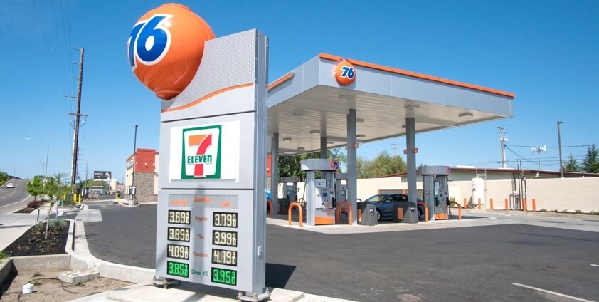 More Photos Of 141 E Harney Ln, Lodi Service Station For Sale