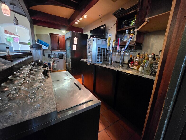 More Photos Of 2813 W Walnut St, Rogers Restaurant For Sale