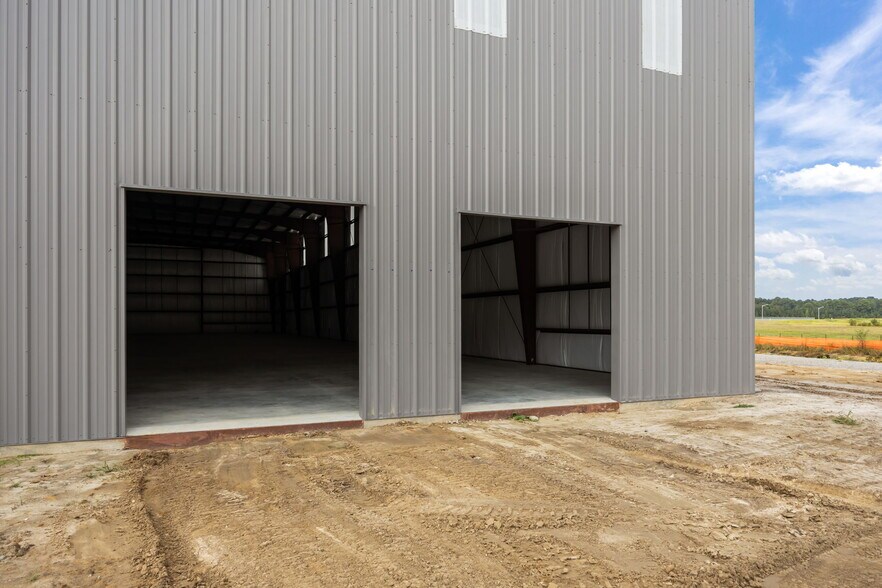 More Photos Of 0 Woodridge Park Rd, Greenville Refrigeration Cold Storage For Lease
