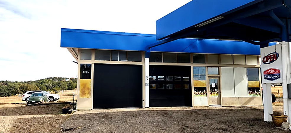 More Photos Of 2000 Santa Fe Trl, Trinidad Auto Repair For Sale