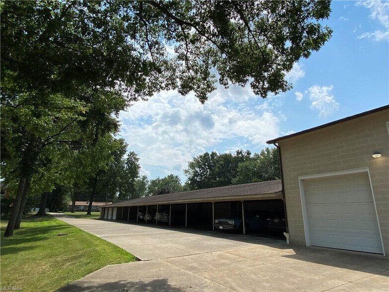 More Photos Of 5325 13th St SW, Canton Apartments For Lease