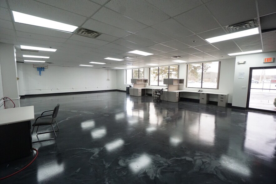 More Photos Of 350 Buell Rd, Rochester Manufacturing For Lease