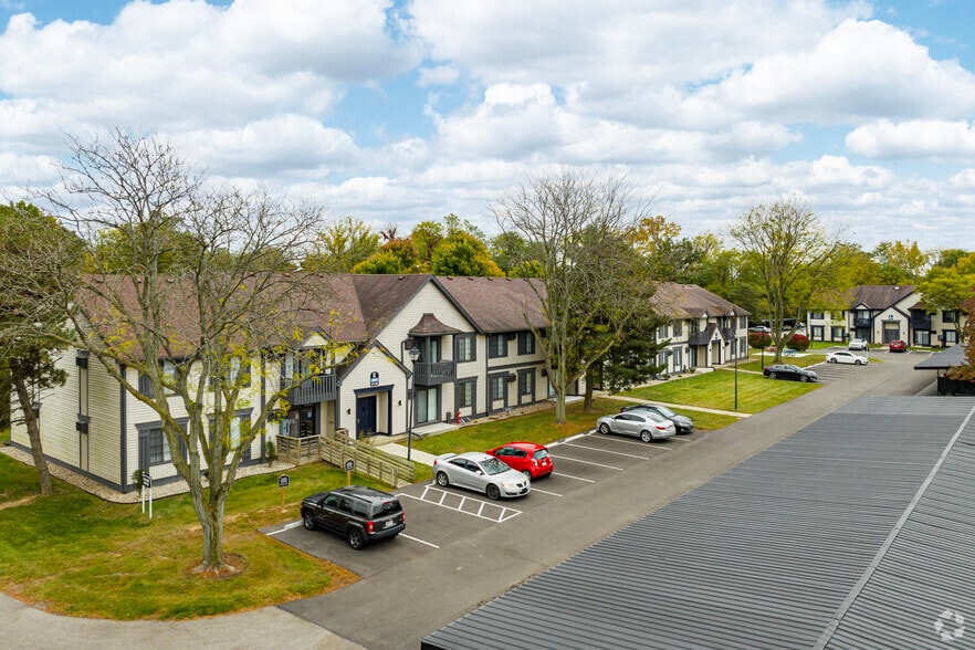 More Photos Of 5943 Walnut Cir E18, Toledo Apartments For Sale