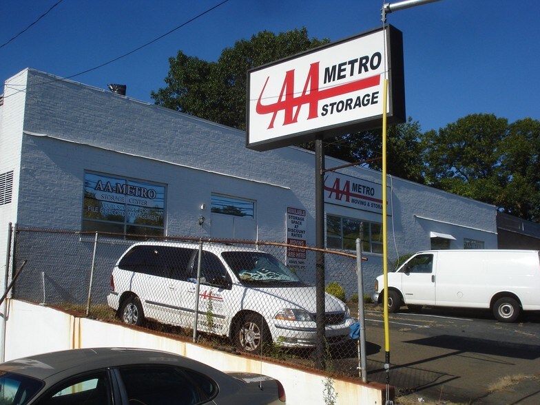 More Photos Of 715 Boston Post Rd, West Haven Warehouse For Sale