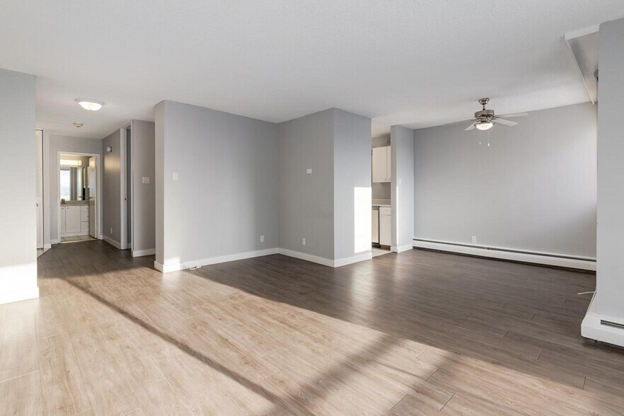 More Photos Of 2105 90 Av SW, Calgary Apartments For Lease