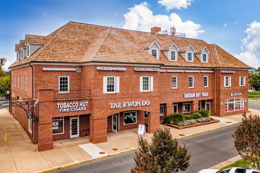 Primary Photo Of 5667-5675 Stone Rd, Centreville Medical For Lease