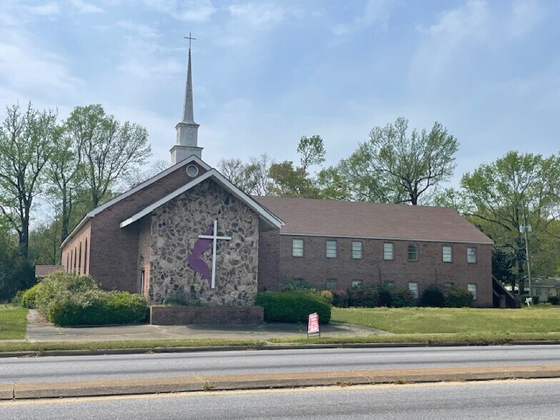 Primary Photo Of 1400 Dauphin Island Pky, Mobile Religious Facility For Sale