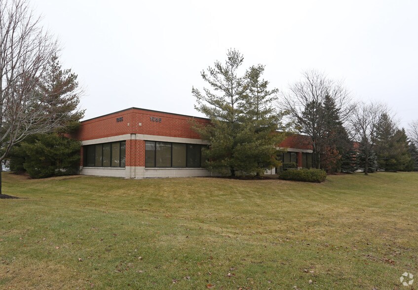 More Photos Of 1255 Bond St, Naperville Unknown For Lease