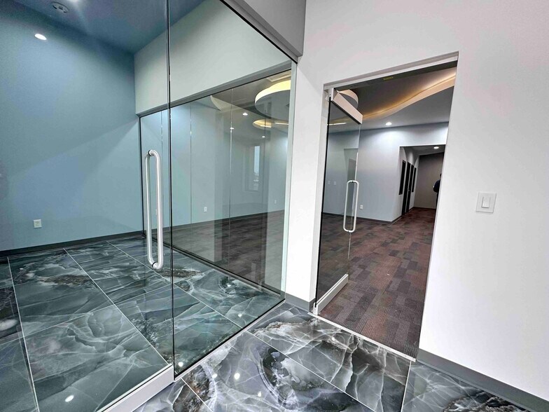 More Photos Of 3174 Ridge Rd, McKinney Medical For Sale
