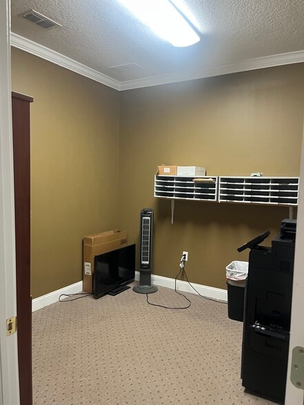 More Photos Of 7855 Argyle Forest Blvd, Jacksonville Office For Lease