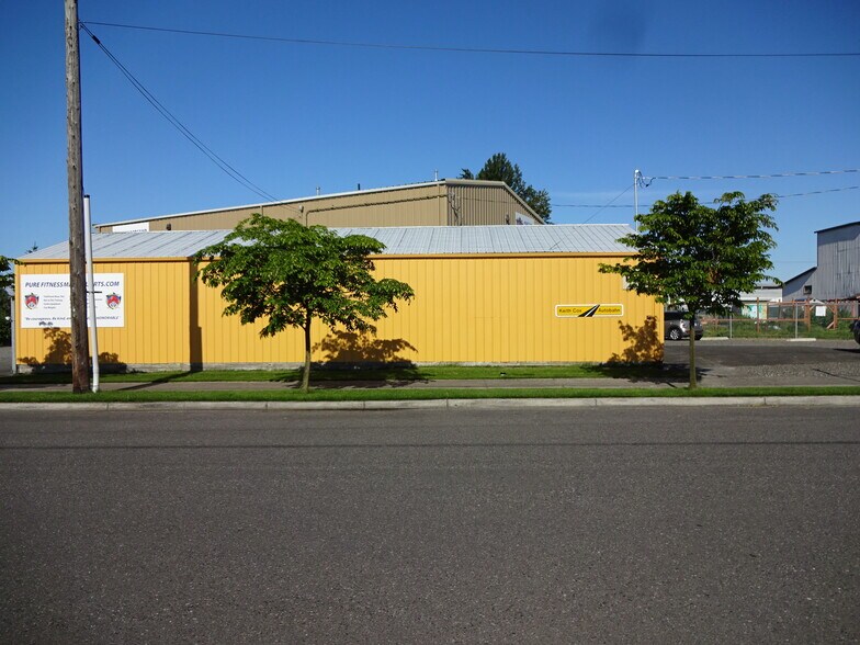 More Photos Of 1815 Ellis St, Bellingham Service For Lease