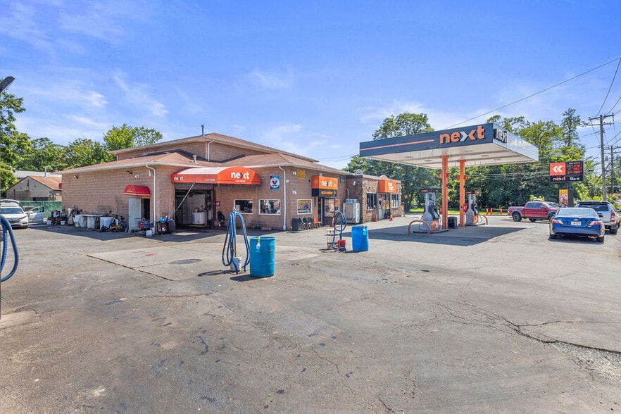 More Photos Of 146 N Main St, Spring Valley Service Station For Sale