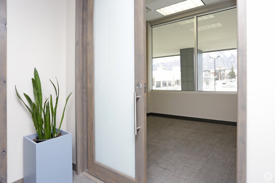 More Photos Of 545 E University Pky, Orem Office For Lease