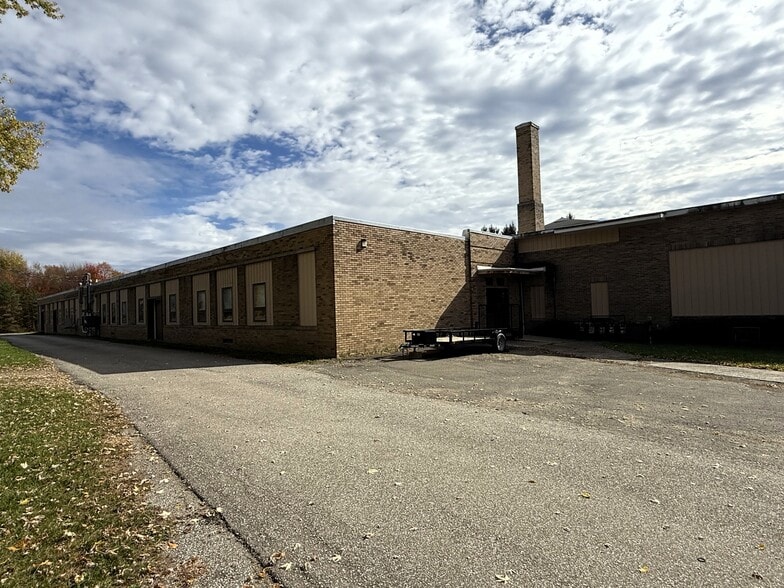 More Photos Of 33328 Main St, Townville Manufacturing For Sale