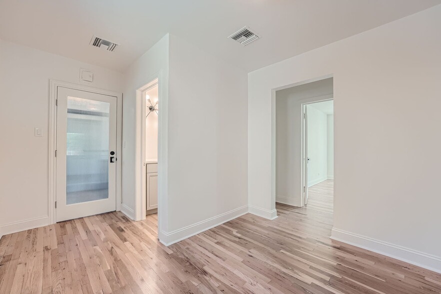 More Photos Of 3180 Meade St, Denver Storefront Retail Residential For Lease