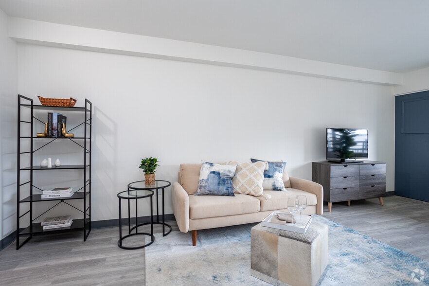 More Photos Of 1707 Owen Dr, Fayetteville Apartments For Lease