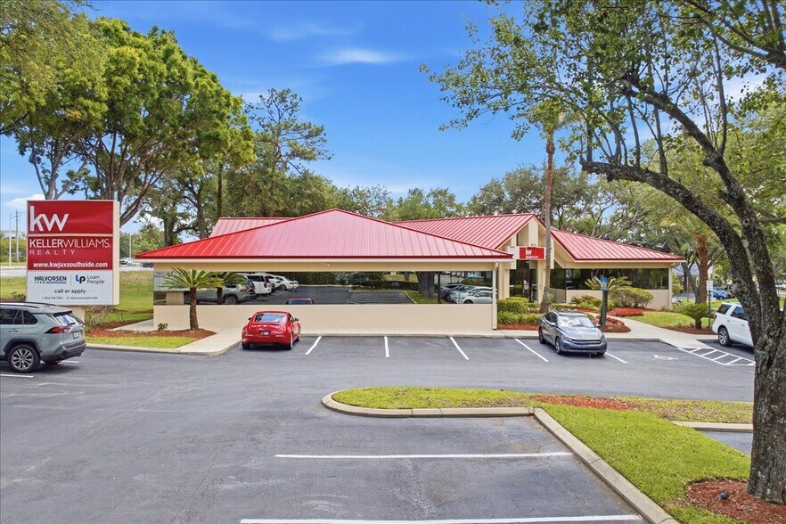 Primary Photo Of 8702 Perimeter Park Blvd, Jacksonville Office For Lease