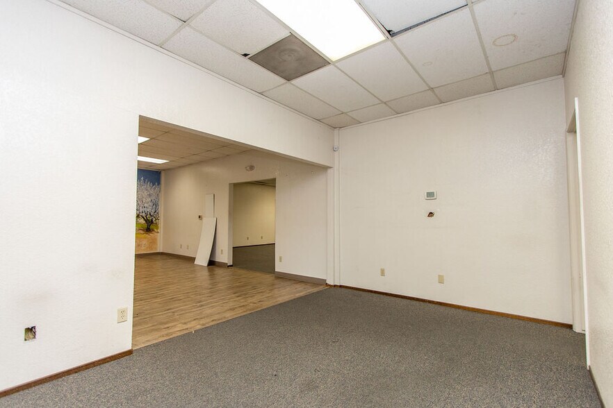 More Photos Of 138 Regis St, Turlock Office For Lease
