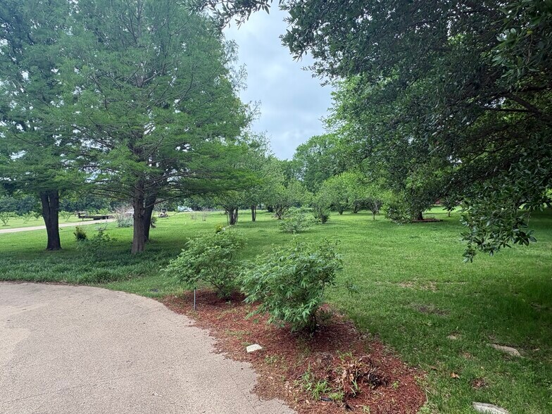 More Photos Of 6529 Asher Rd, Alvarado Specialty For Sale