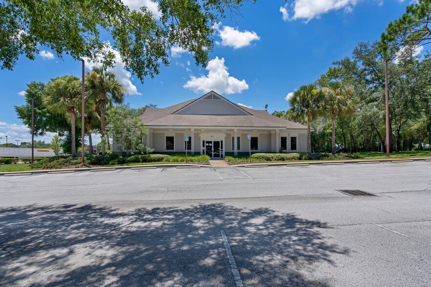 More Photos Of 431 US-441, Lady Lake Bank For Lease