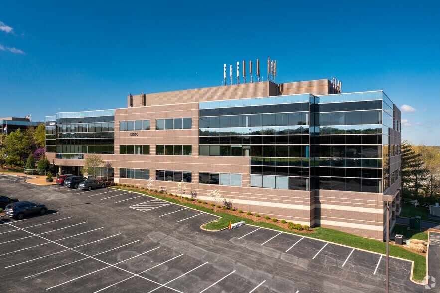 More Photos Of 12250 Weber Hill Rd, Sunset Hills Office For Lease