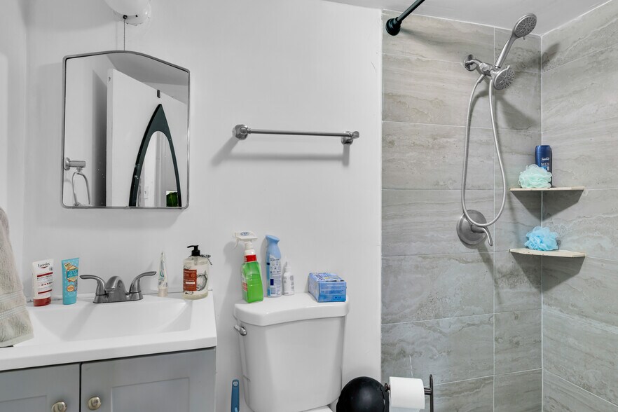 More Photos Of 1259 Wolcott Rd, Wolcott Apartments For Sale